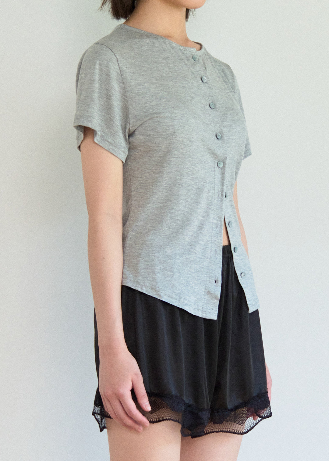 Cardigan Tee (Gray)