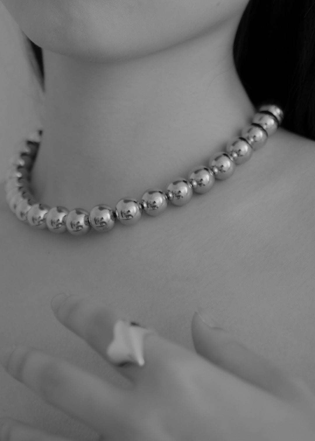 Metal Orb Collar