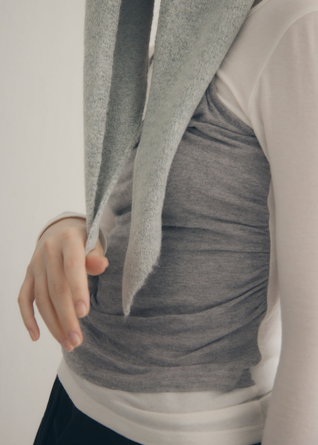 Wool Knit Scarf (Gray)