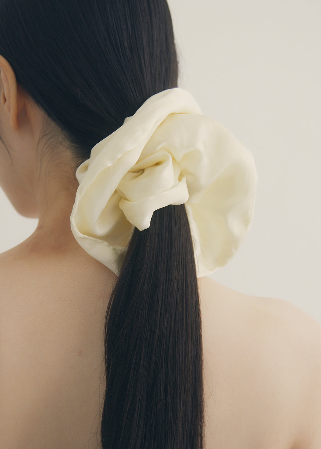 Silk Voluminous Scrunchie (Ivory)