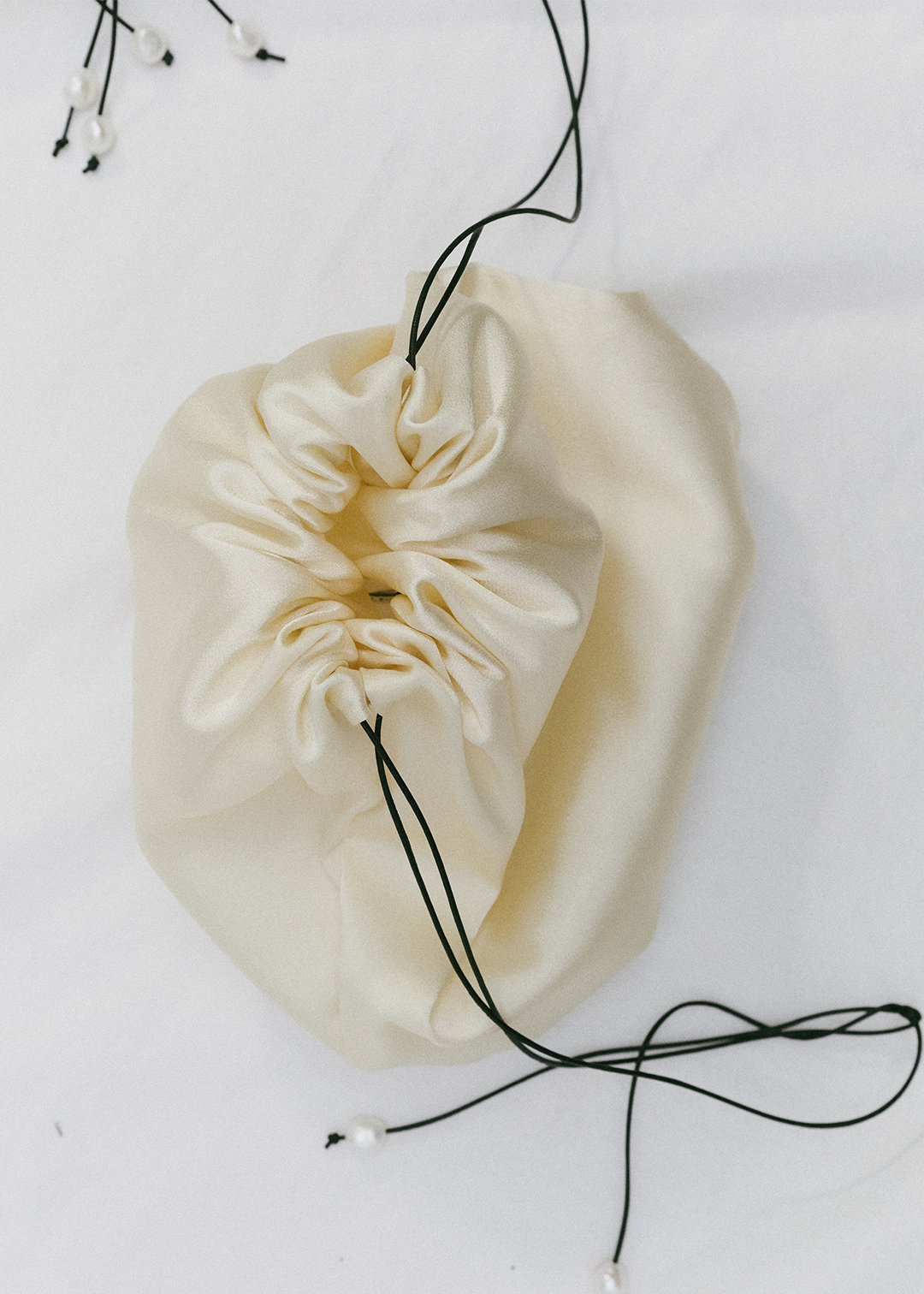 【10/3(Sat) 11:00】Pearl Satin Pouch Bag (Cream Yellow)