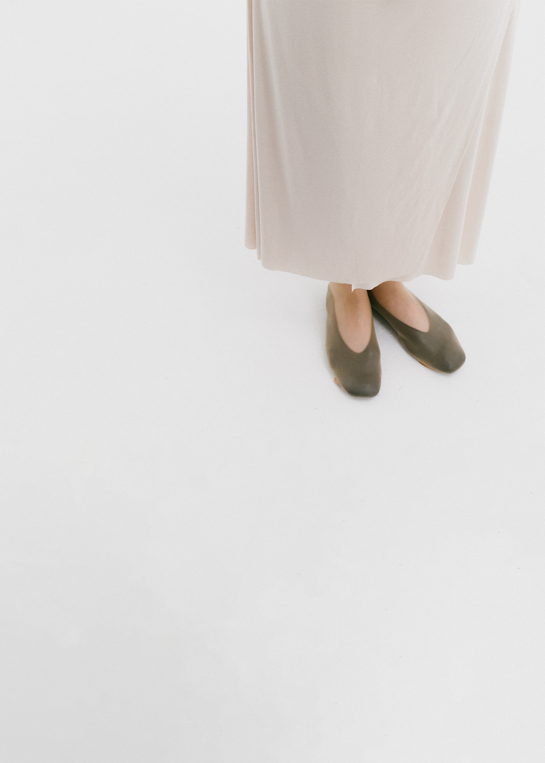 【10/3(Sat) 11:00】Essential Skirt (Beige)