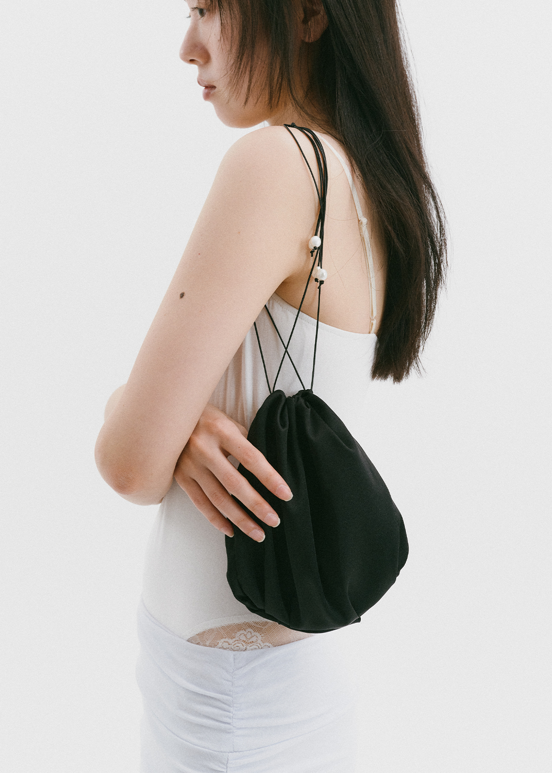 【10/3(Sat) 11:00】Pearl Satin Pouch Bag (Black)