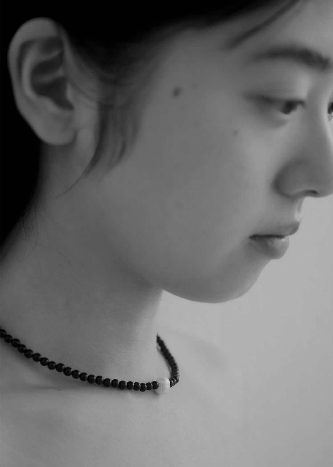 Gemstone × Fresh Water Pearl Surgical Choker