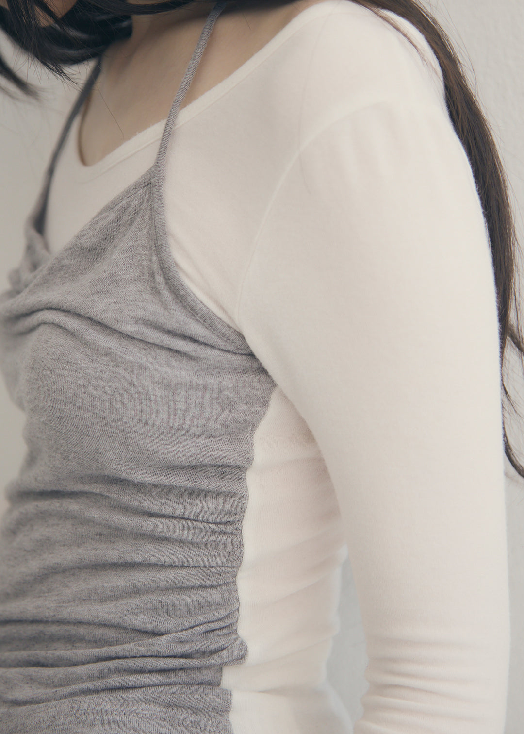 SoftTouch Cami Top (Ivory×Gray)