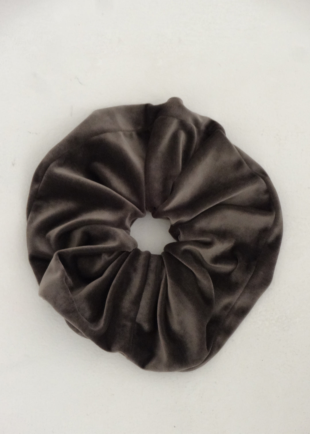 Velours Voluminous Scrunchie