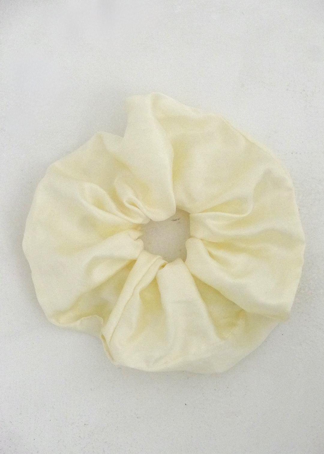 Silk Voluminous Scrunchie (Ivory)