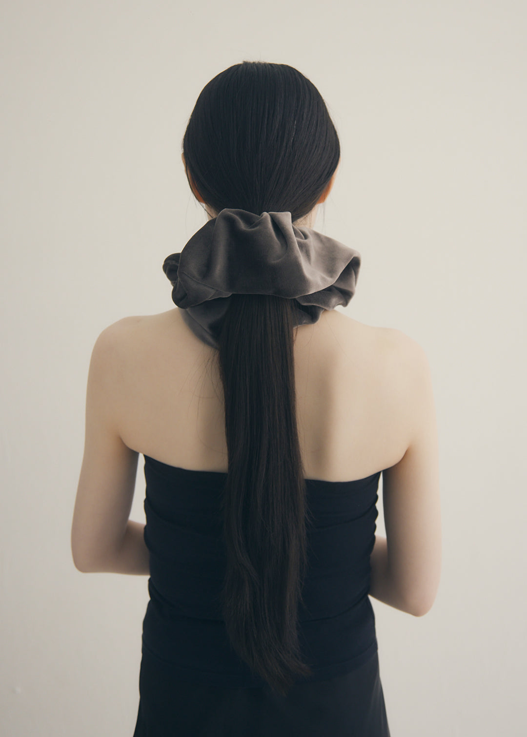 Velours Voluminous Scrunchie