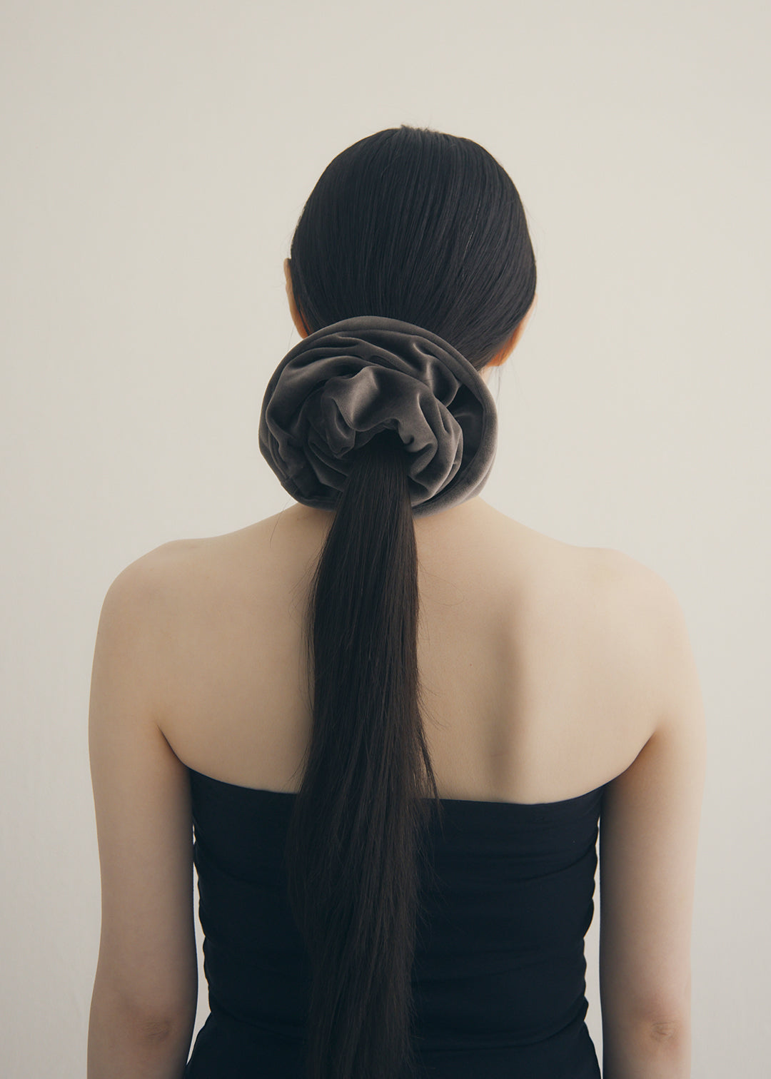 Velours Voluminous Scrunchie