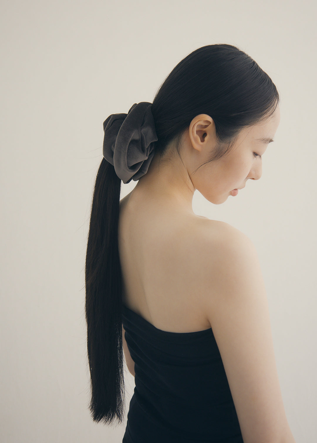 Velours Voluminous Scrunchie