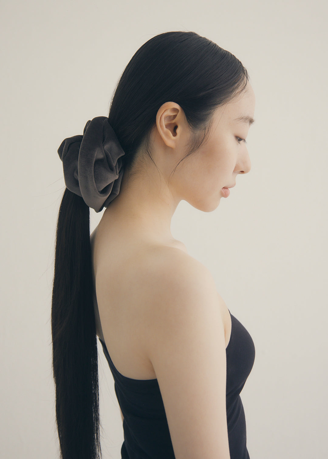 Velours Voluminous Scrunchie
