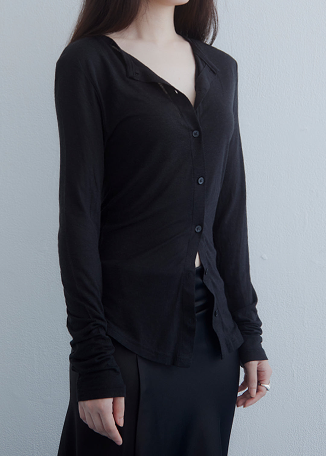 Tendawool Cardi (Black)