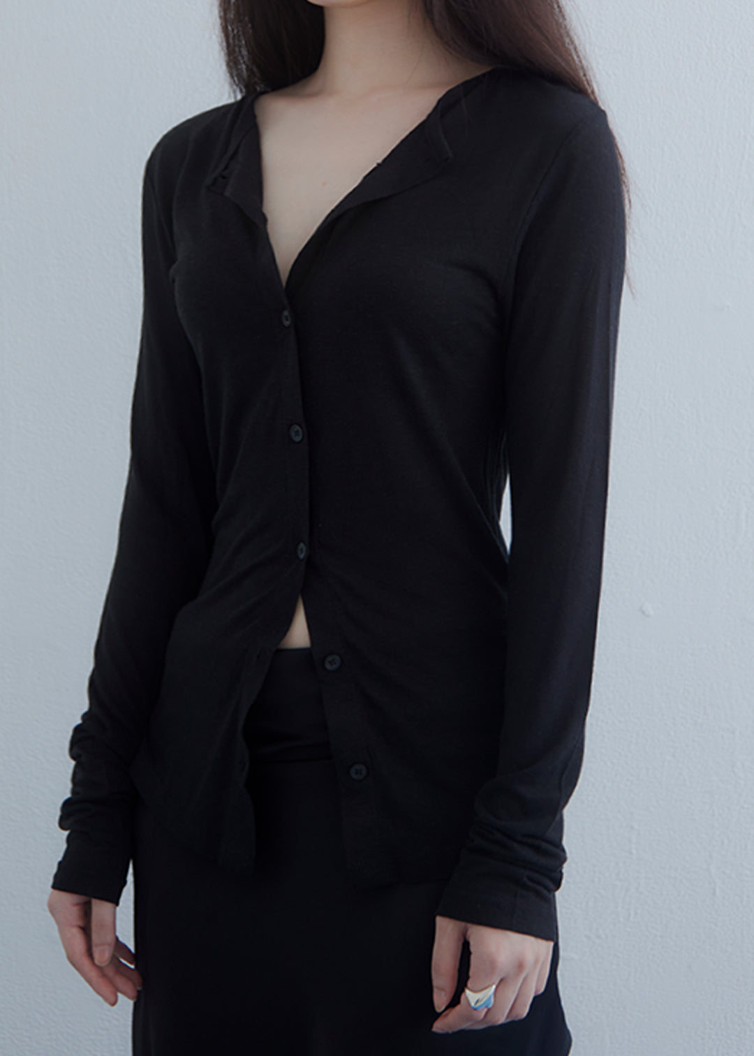 Tendawool Cardi (Black)
