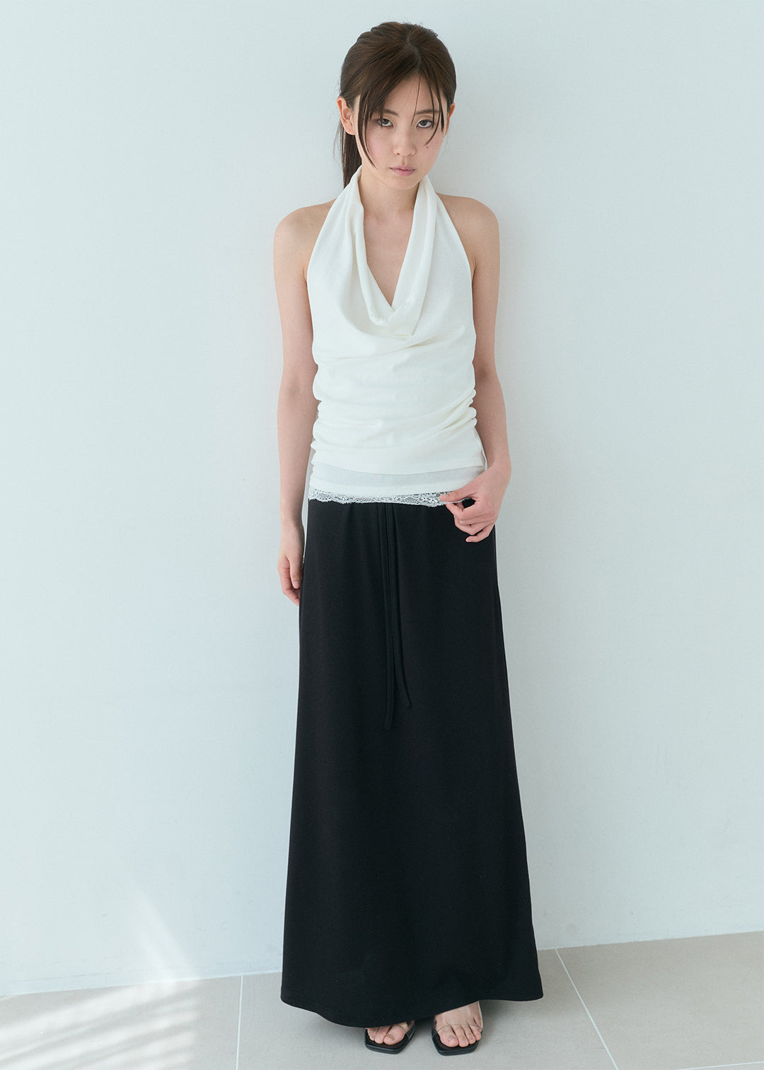 Glow Halter Top (White) – COMME SI STUDIO