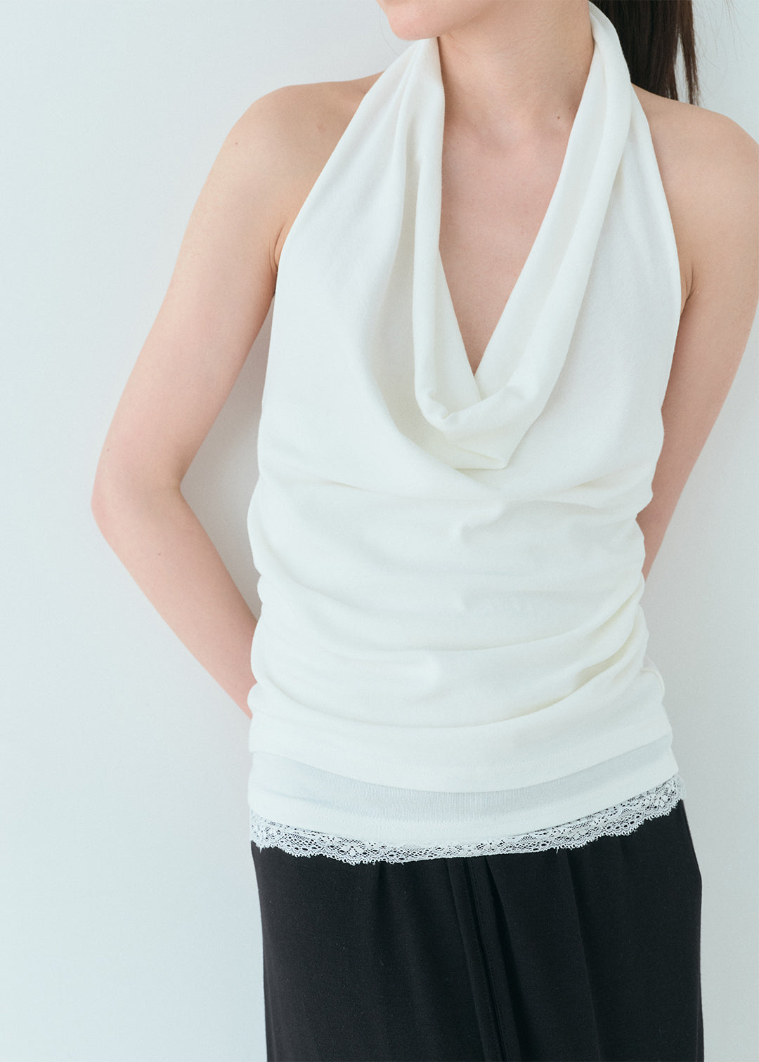Glow Halter Top (White) – COMME SI STUDIO
