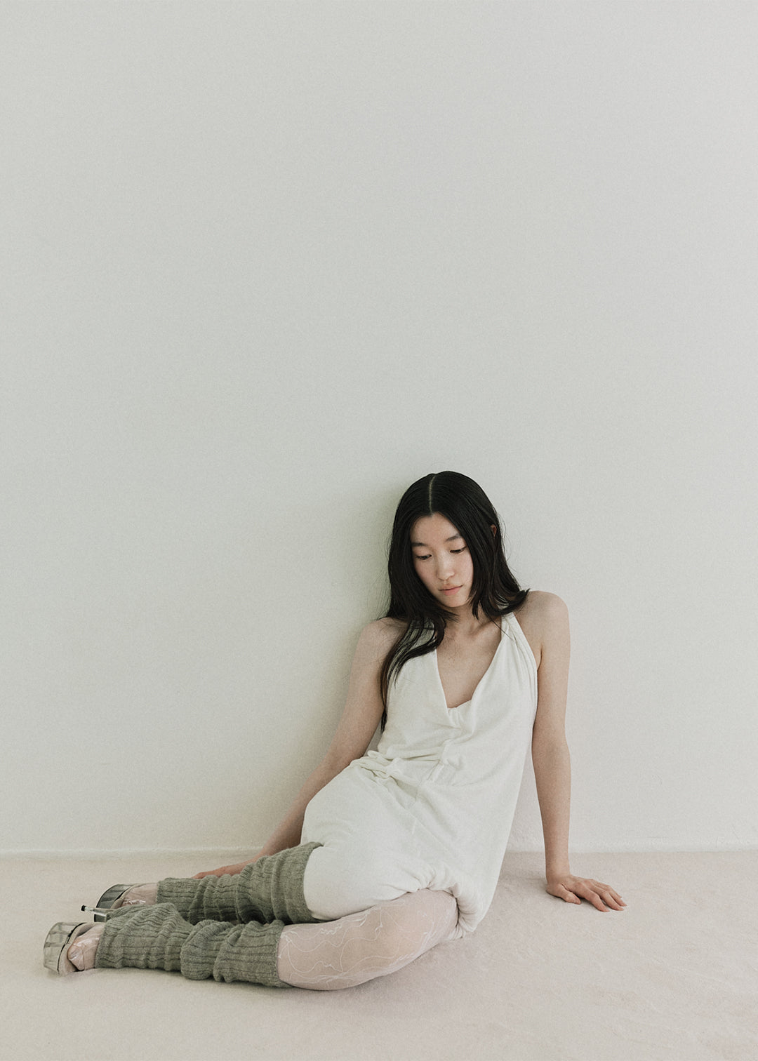【NEW】Halter Neck Dress (White)