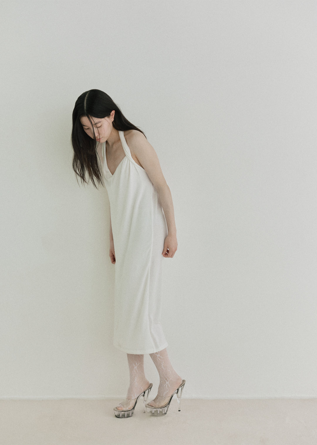 【NEW】Halter Neck Dress (White)